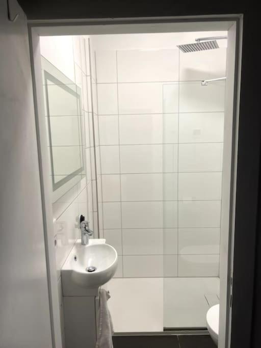 Jaybnb - Geraeumiges Apartment Am Hafen Von Дортмунд Екстериор снимка